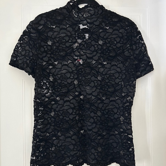 Lace T-shirt - Picture 1 of 3